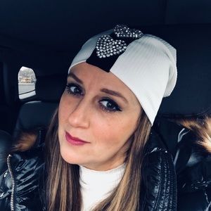 Meet your Posher, Dina